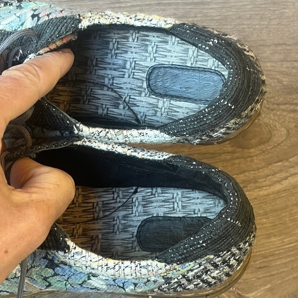 Born Taza Floral Tapestry Tweed Lace Up Sneakers Womens‎ 8.5 EU 40 - Picture 6 of 8